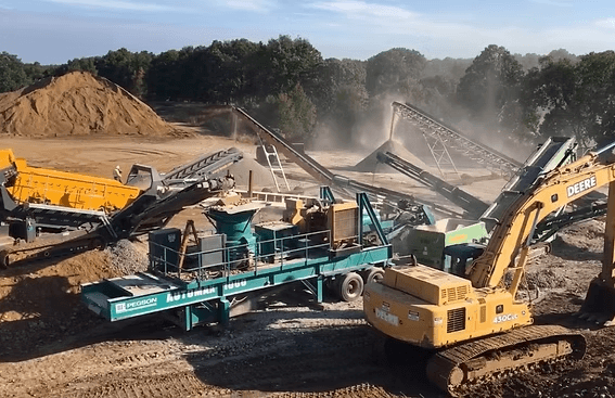 Excavadora en construccion
